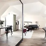 Hotel Steigenberger & 4*