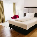 Steigenberger & 4* Krems