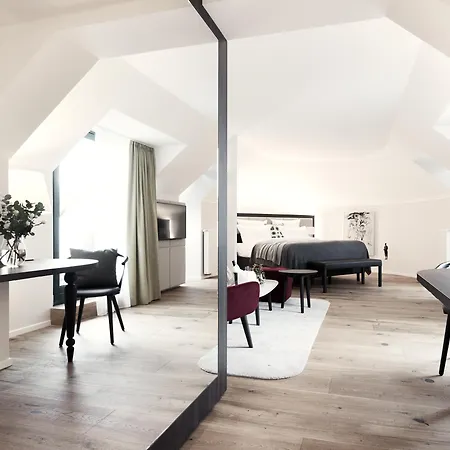 ホテル Steigenberger & 4*