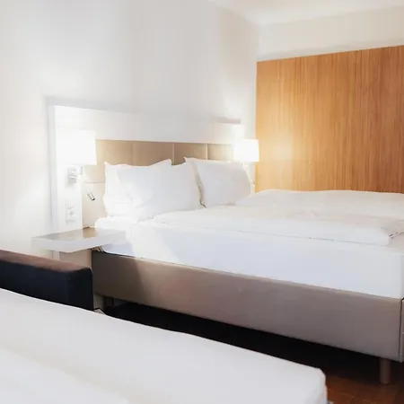 Steigenberger & ホテル 4*