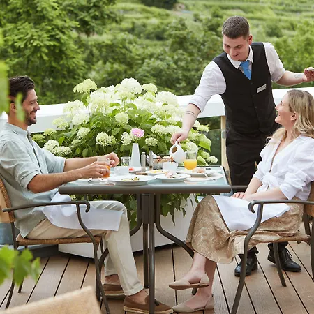 Steigenberger & ホテル 4*