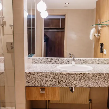 Steigenberger & 4* Kremže