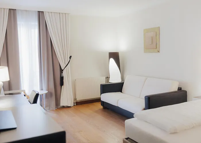 Hotel Steigenberger & 4*